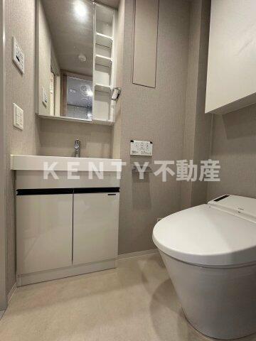 トイレ　落ち着いたトイレです