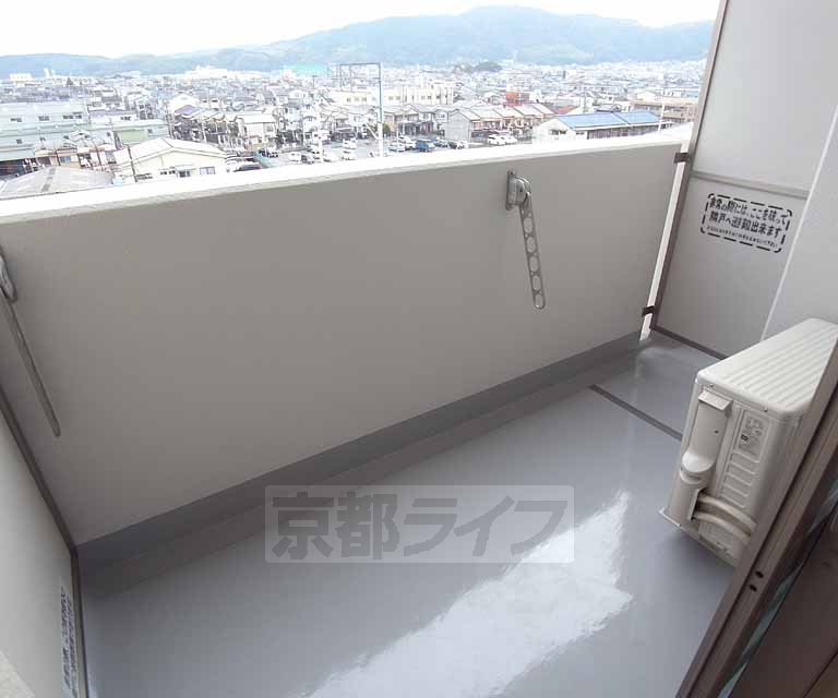 バルコニー　奥行きもありますね。