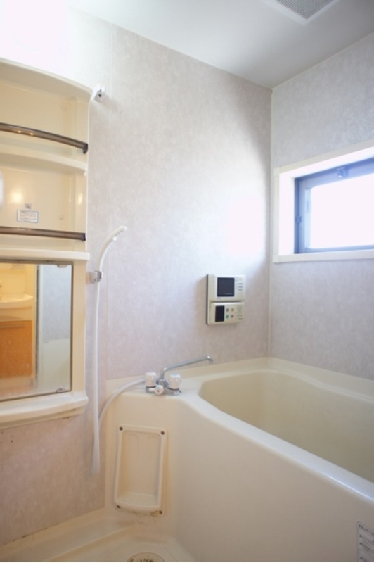 バス・シャワールーム　図面と現状に相違がある場合には現状を優先