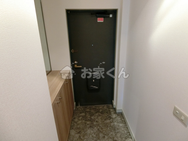 玄関　シューズボックス付き玄関(写真は別のお部屋です)