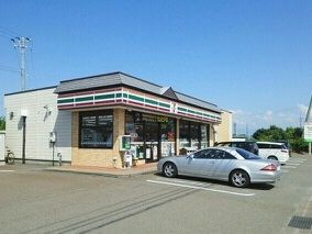 コンビニ　セブンイレブン（コンビニ）まで650m