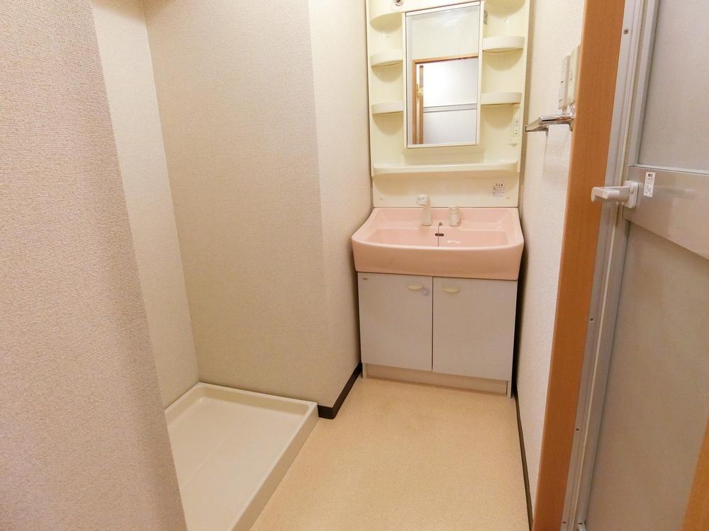 ＪＲ仙石線 小鶴新田駅 徒歩4分 6階建 築22年の内装写真