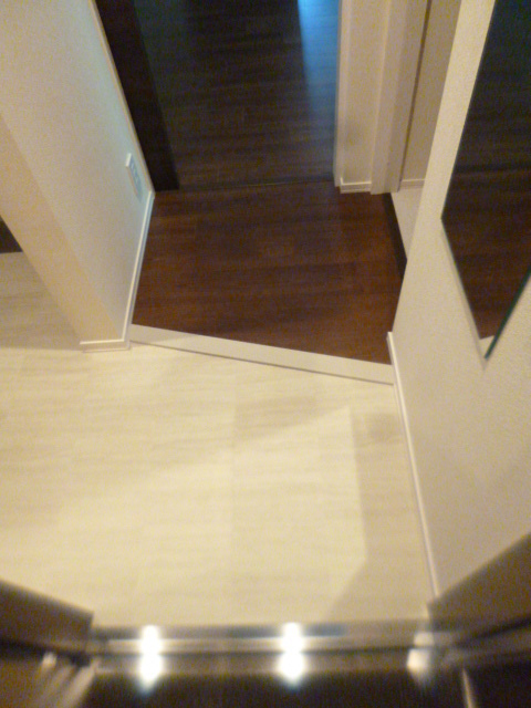 居室・リビング　玄関スペース