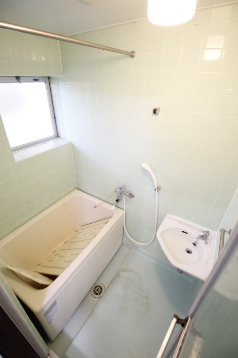 バス・シャワールーム　※他部屋写真使用
