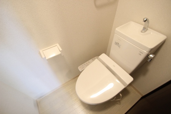 トイレ　※他部屋の写真です。