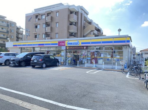 コンビニ　ミニストップ 名古屋城南町店（コンビニ）まで244m