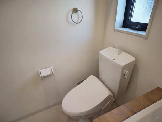 SATONOWA TERRACE 北棟のトイレ写真