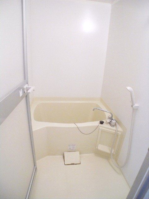 バス・シャワールーム　※代表タイプの写真のため実際と異なる場合がございます
