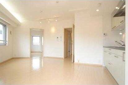 居室・リビング　参考画像 別住戸の写真です