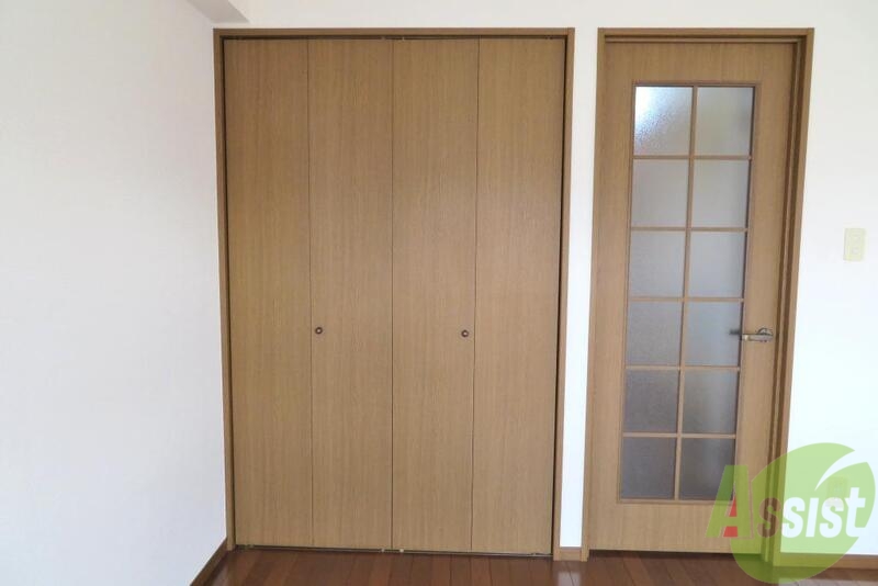 収納　リビングのクローゼット収納です、色々収納できそうです