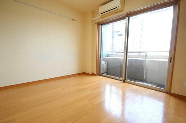 居室・リビング　別のお部屋の写真です