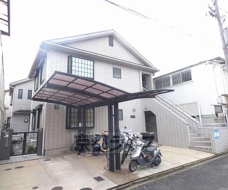 その他共有部分　建物入り口です。