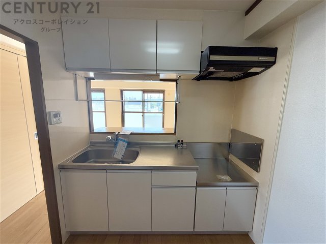 キッチン　3口ガスコンロのキッチンです！