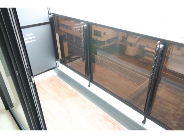 バルコニー　706