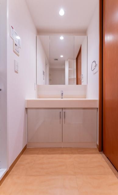 洗面設備　※別部屋の参考写真です。