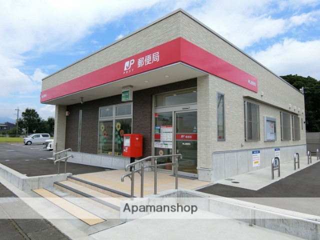 郵便局　神山郵便局（郵便局）まで679m