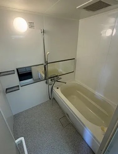 バス・シャワールーム　☆ゆったりくつろげるお風呂☆