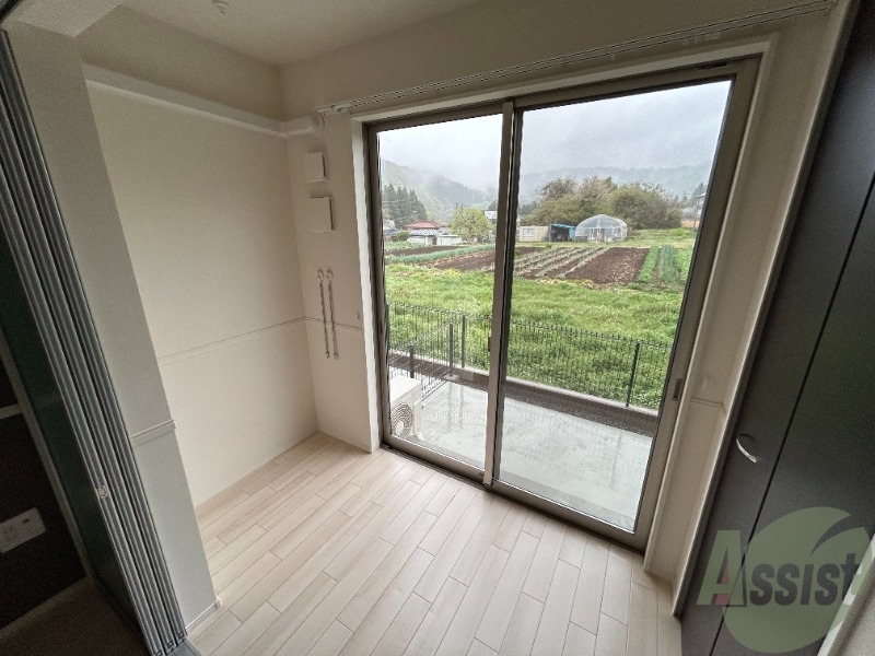 バルコニー　インナーテラスになっています！雨の日も安心ですね！