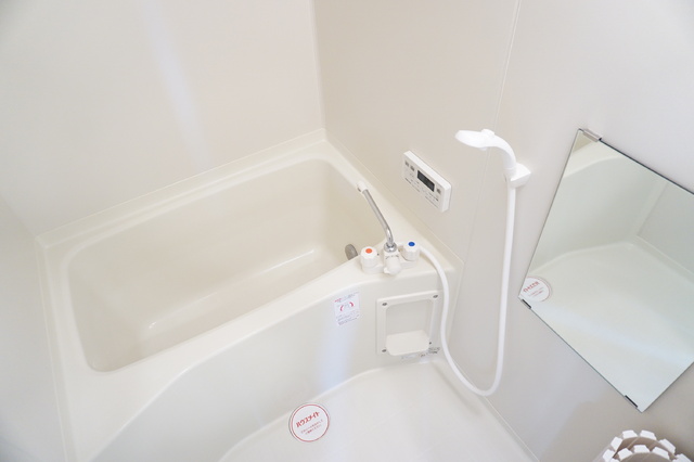 バス・シャワールーム　★浴室乾燥機、追焚給湯付きです★