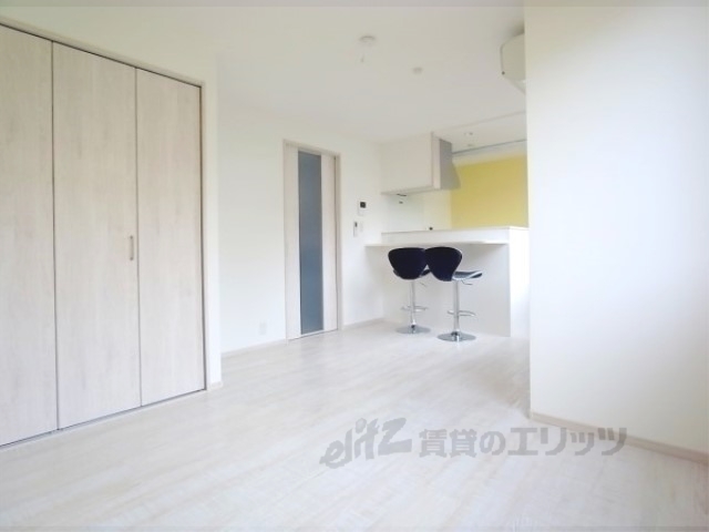 居室・リビング　きれいなお部屋です。