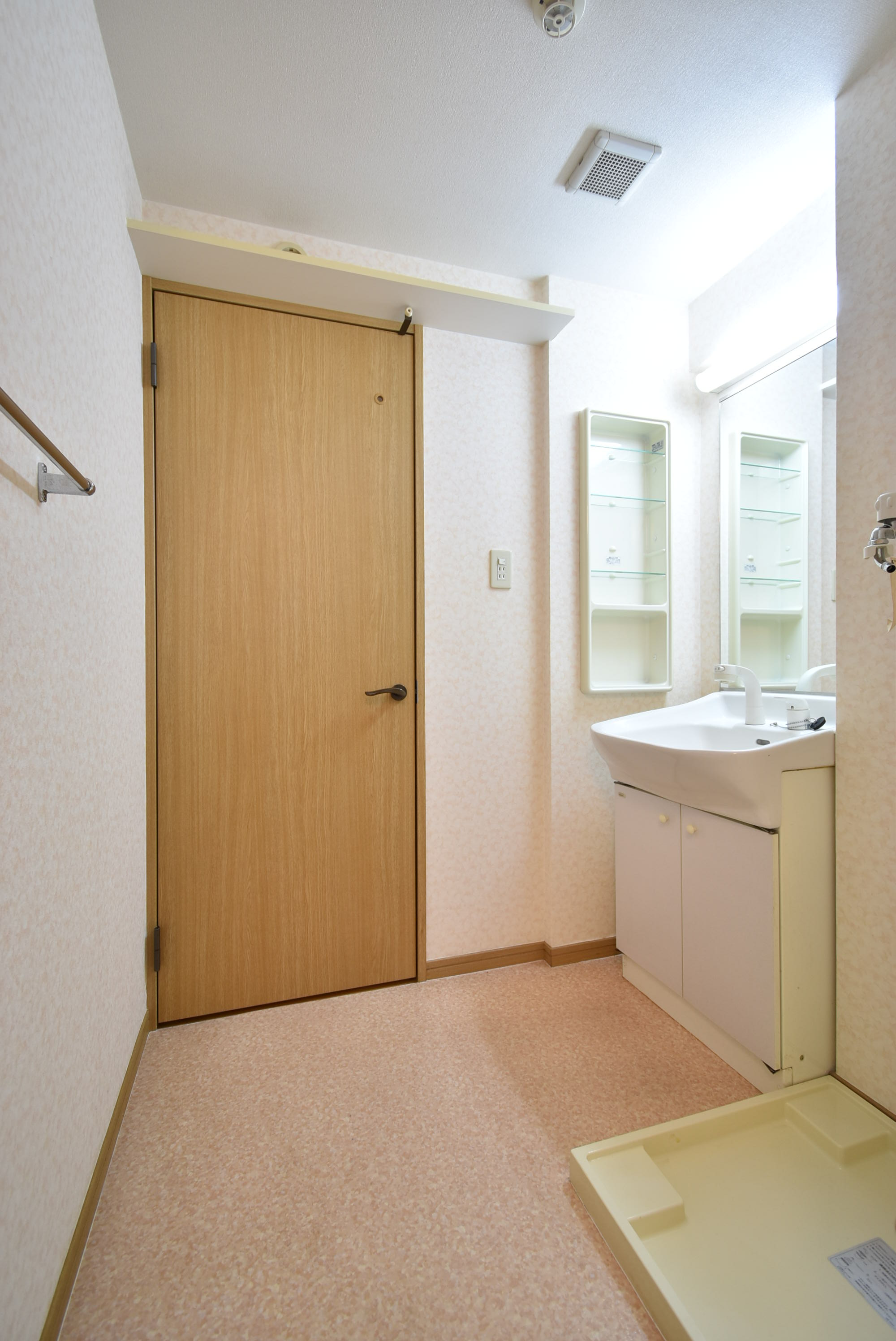 洗面設備　同間取り別号室のお写真です。