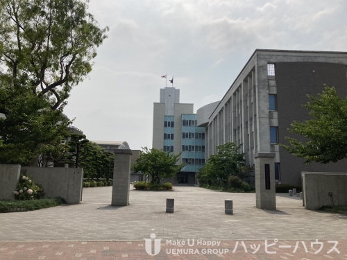 高校・高専　修猷館高等学校（高校・高専）まで472m