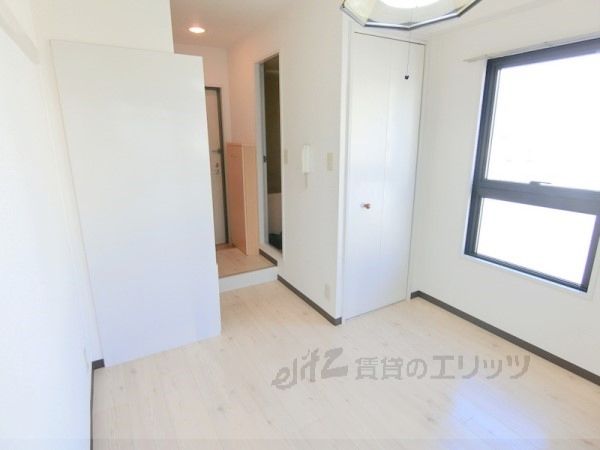 居室・リビング　洋室