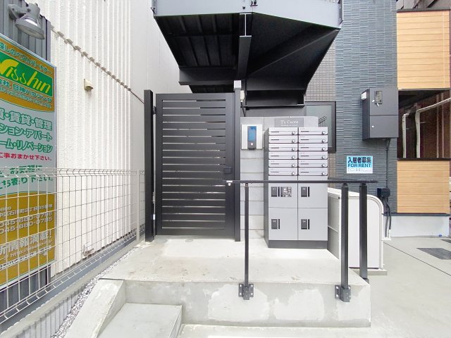 エントランス　入口部分