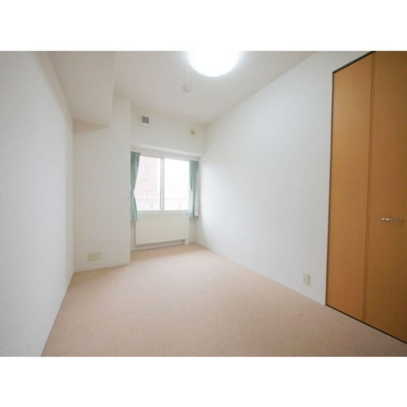 その他　明るい洋室です！