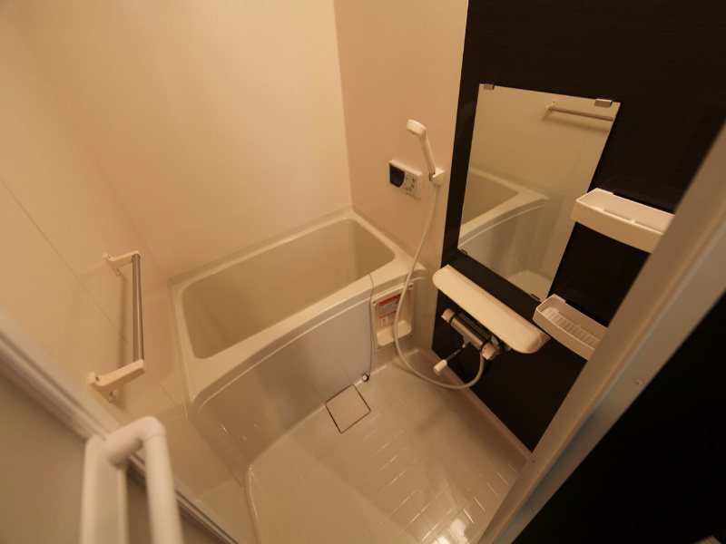 バス・シャワールーム　追い焚き付　オートバス機能付バスルーム