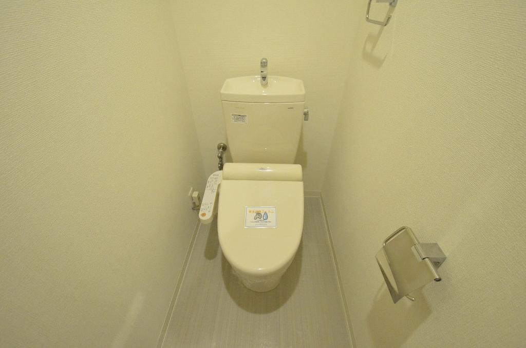 トイレ　シャワー付トイレ