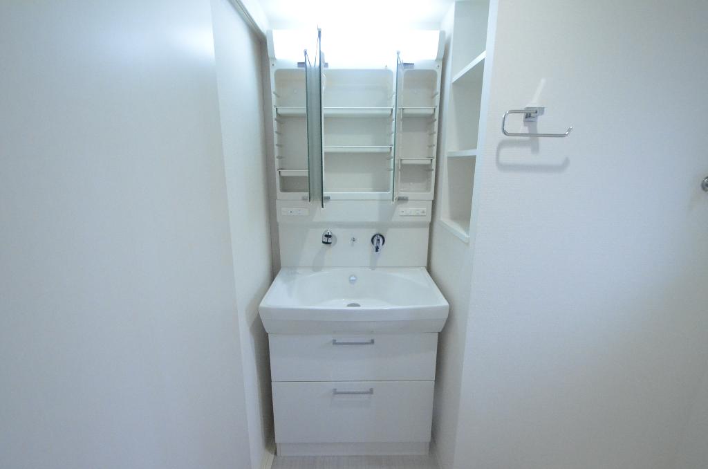 洗面設備　洗髪洗面化粧台