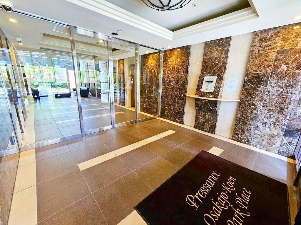 セキュリティ　エントランス