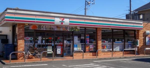 コンビニ　セブンイレブン 宮崎総合体育館前店（コンビニ）まで735m