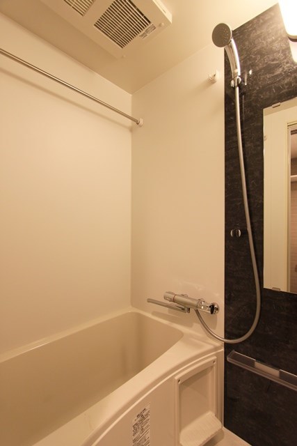 バス・シャワールーム　バスルーム