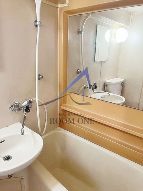 バス・シャワールーム　お風呂です。