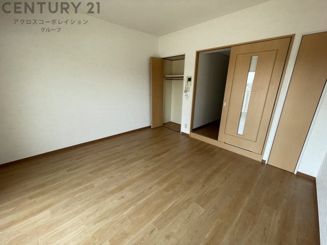 居室・リビング　南向きで明るい洋室です！