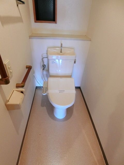 トイレ　トイレ