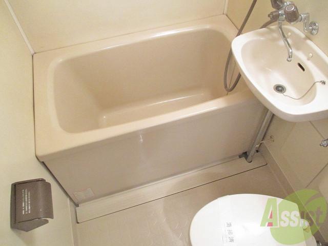 バス・シャワールーム　あったかいお湯にゆっくり浸かると疲れがとれますよね。