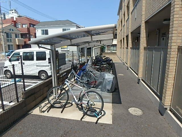 その他共有部分　屋根付駐輪場
