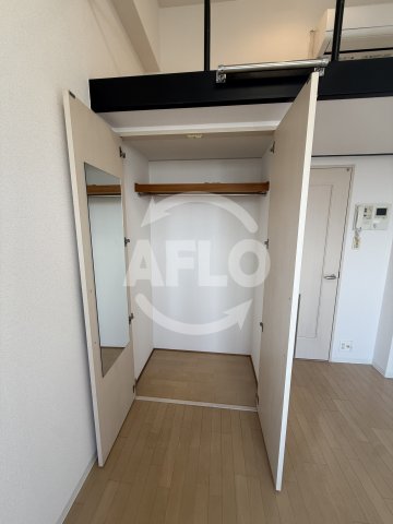 収納　W.O.B.レマーニー昭和町　クローゼット