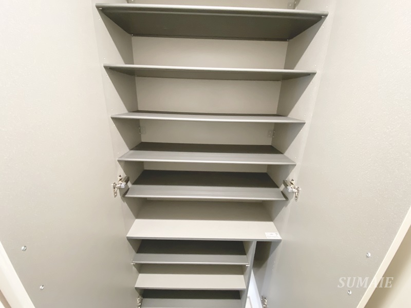 収納　シューズボックスです☆