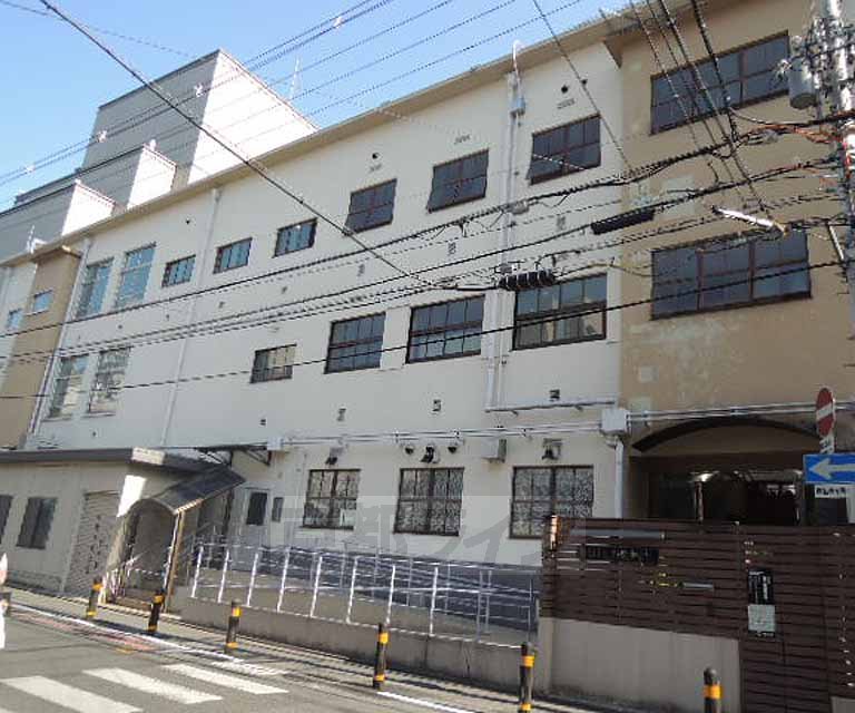 中学校　洛風中学校（中学校）まで144m