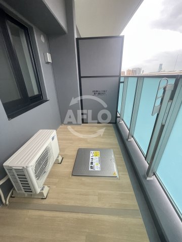 バルコニー　レオンヴァリエ長堀通　バルコニー