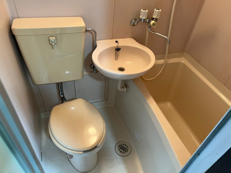 バス・シャワールーム　※別部屋参考写真