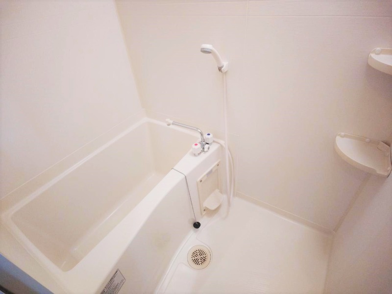 バス・シャワールーム　別号室イメージ