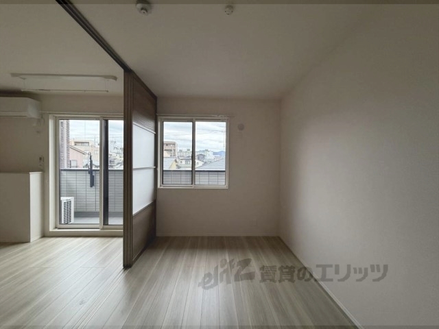 居室・リビング　洋室