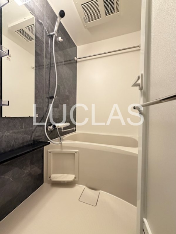 バス・シャワールーム　清潔感のある浴室で日々の疲れを癒します♪