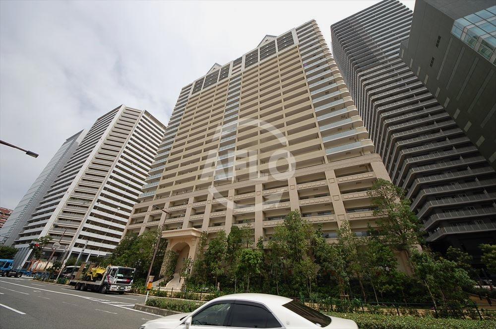 建物外観　なんばセントラルプラザリバーガーデン　25階建免震タワーマン