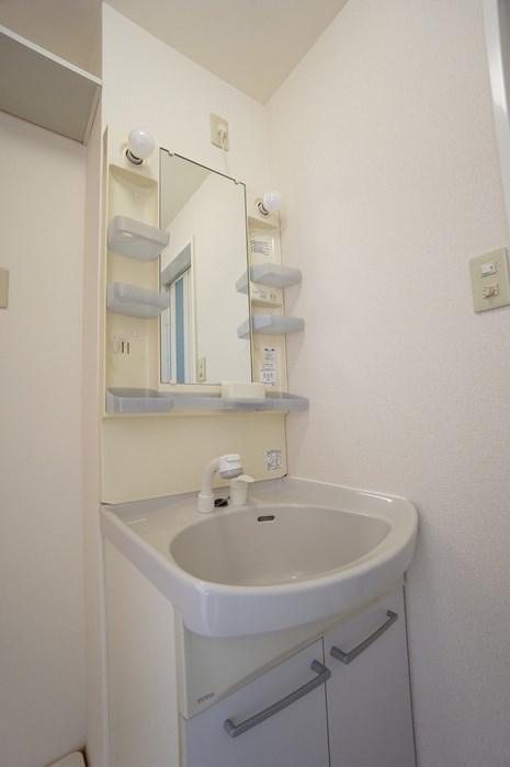 その他設備　シャワー付き洗面台